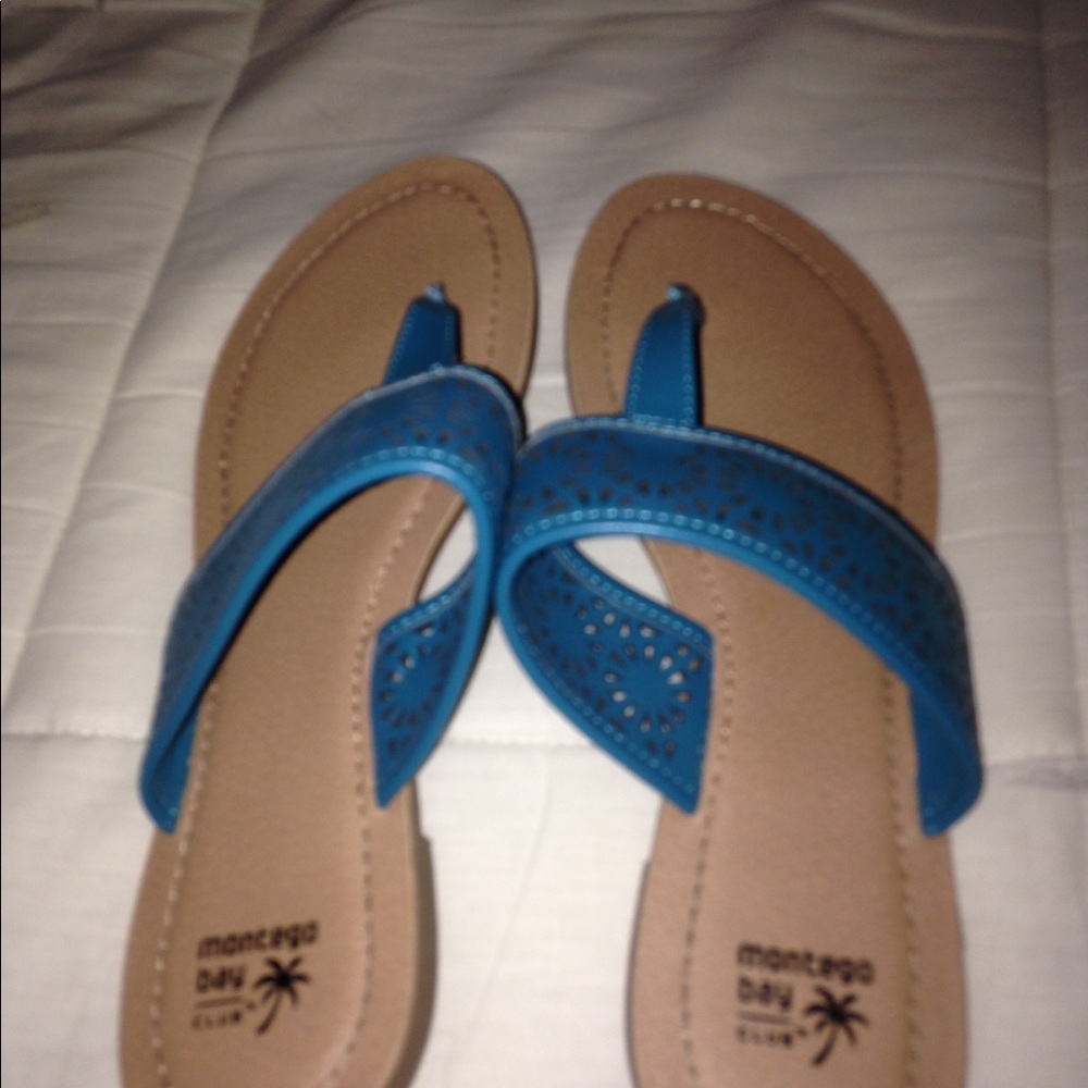 Adorable turquoise sandals